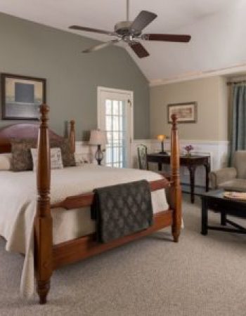 The Wooden Duck Bed and Breakfast