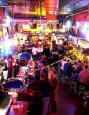 Robert’s Western World