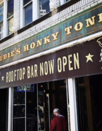 Nudie’s Honky Tonk