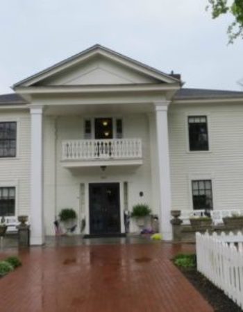 Bobo’s Miss Mary Boarding House